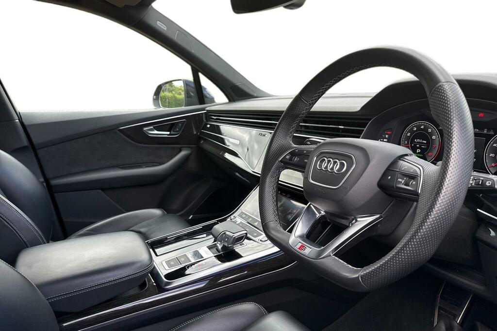 Audi Q7 Audi Q7 Black Edition 55 Tfsi Quattro 340 Ps Tiptr Black #6