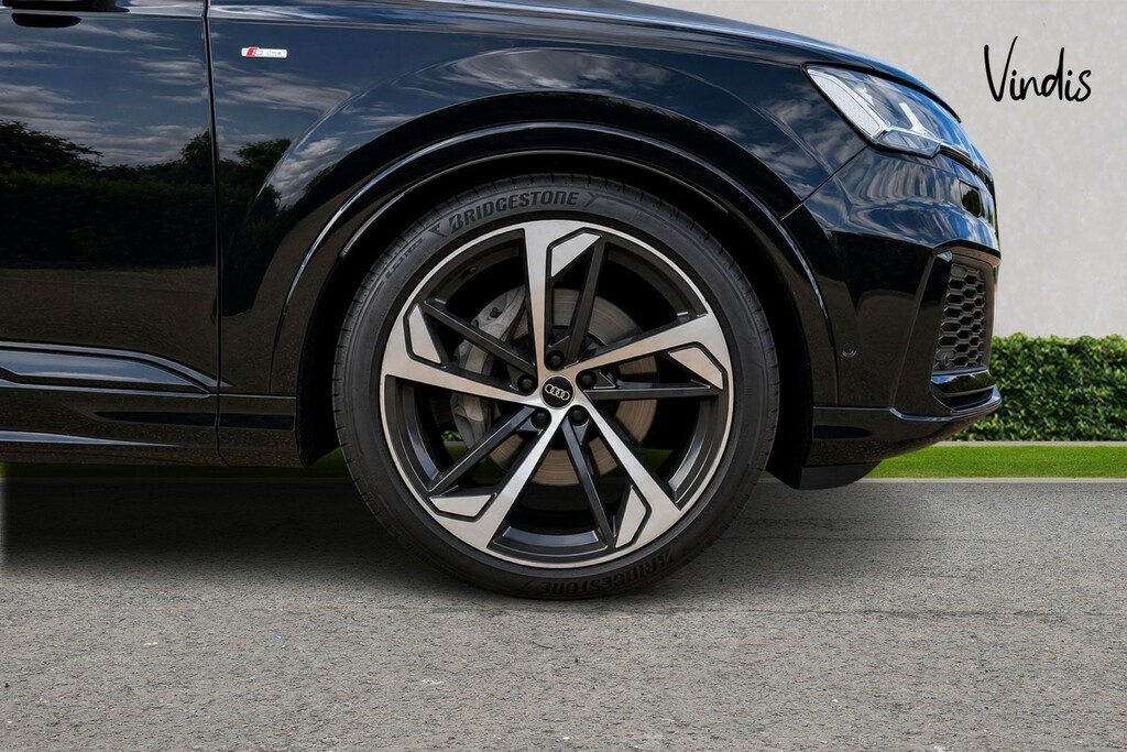Audi Q7 Audi Q7 Black Edition 55 Tfsi Quattro 340 Ps Tiptr Black #5