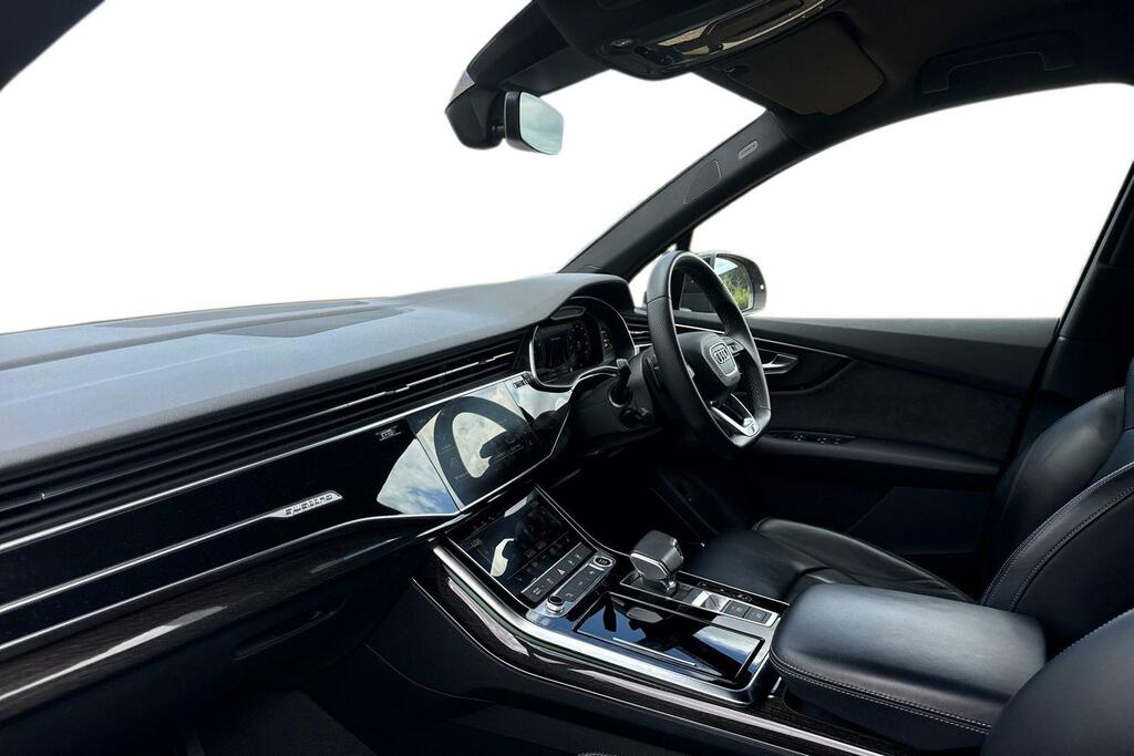 Audi Q7 Audi Q7 Black Edition 55 Tfsi Quattro 340 Ps Tiptr Black #2