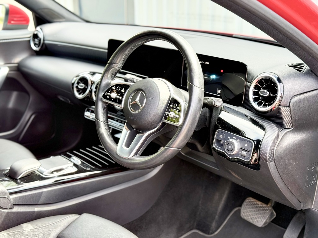 Mercedes-Benz A Class Mercedes-benz A 200 Sport Red #4