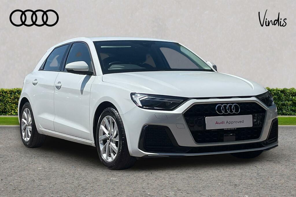 Audi A1 Audi A1 Sportback Sport 30 Tfsi 116 Ps 6-Speed White