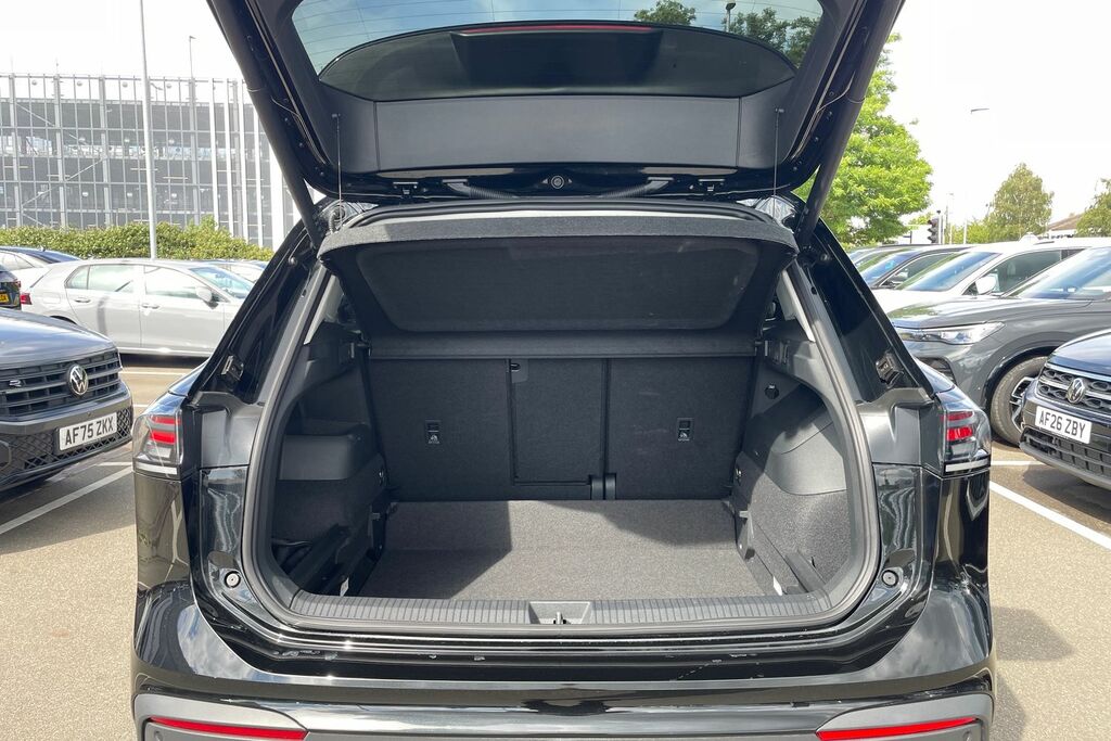 Volkswagen Tiguan Volkswagen Tiguan Match 1.5 Etsi 150 Ps 7-Speed Ds Black #6