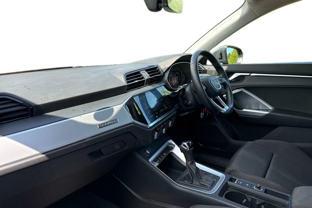 Audi Q3 Audi Q3 Sport 40 Tfsi Quattro 190 Ps S Tronic Grey #2