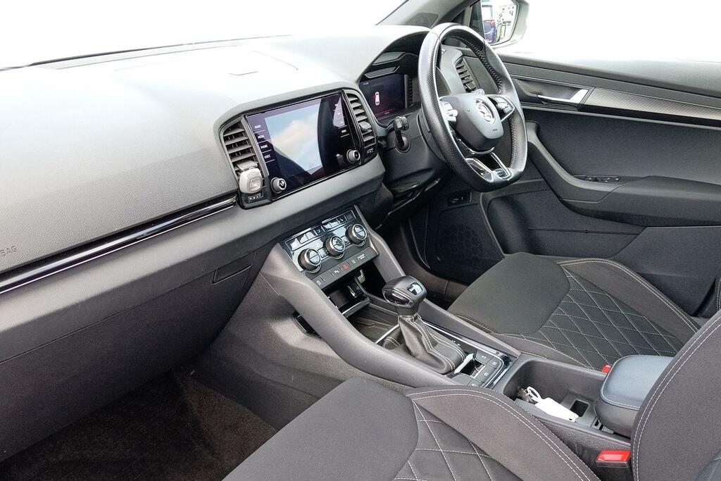 Skoda Karoq Skoda Karoq Sportline 1.5 Tsi 150 Ps Dsg Black #2