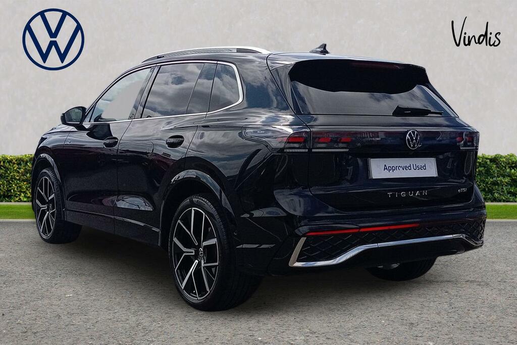 Volkswagen Tiguan Volkswagen Tiguan R-line 1.5 Etsi 150Ps 7-Speed Ds AU25RZT Black #3