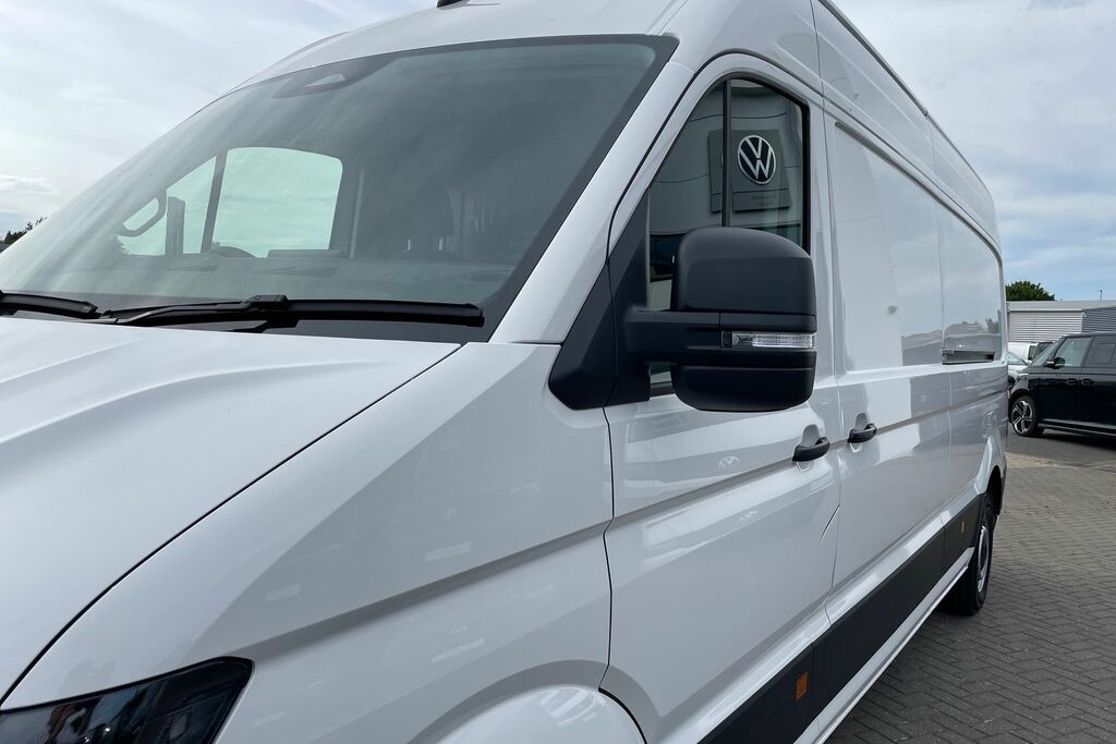 Volkswagen Crafter Cr35 Lwb Fwd 2.0 Tdi 140Ps Commerce Plus High Roof White #31