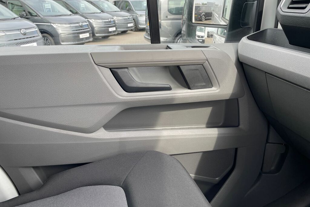 Volkswagen Crafter Cr35 Lwb Fwd 2.0 Tdi 140Ps Commerce Plus High Roof White #37