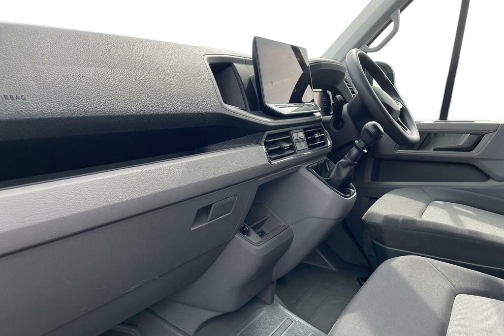 Volkswagen Crafter Volkswagen Crafter Cr35 Lwb Fwd 2.0 Tdi 140 White #2