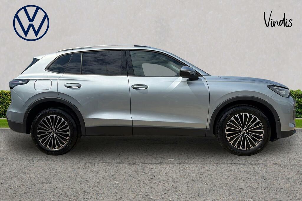 Volkswagen Tiguan Volkswagen Tiguan Estate 1.5 Etsi 150 Match Ds Silver #4