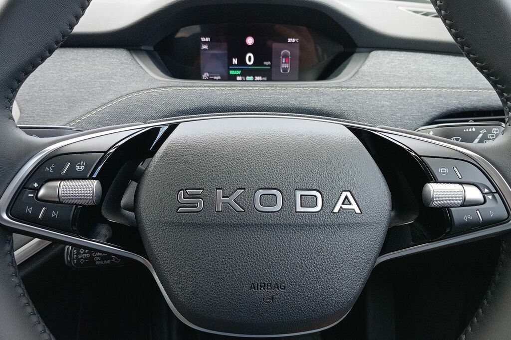 Skoda Elroq 210Kw 85 Sportline 82Kwh Red #23
