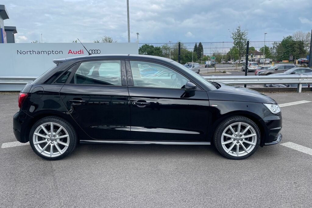 Audi A1 Audi A1 Sportback S Line Nav 1.4 Tfsi 125 Ps 6-Spe Black #4