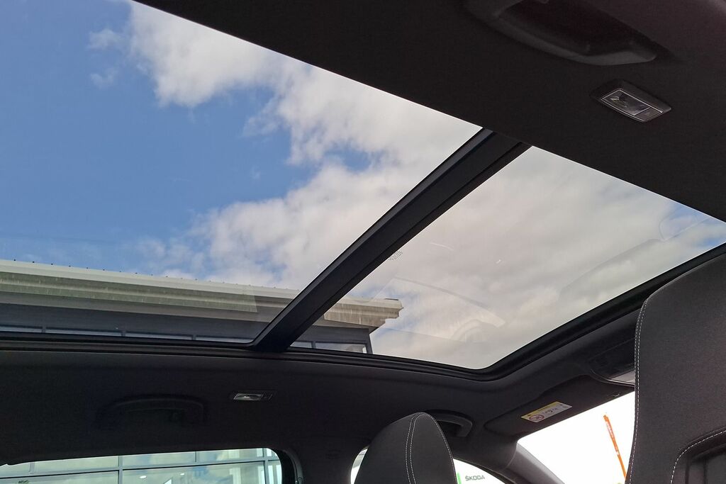 Skoda Karoq Suv 2.0Tdi 150Ps 4X4 Sportline Scr Dsg Black #23