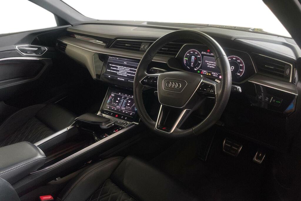 Audi Q8 e tron Audi Q8 Vorsprung 50 E-tron Quattro 250,00 Kw GK23DWV Black #6