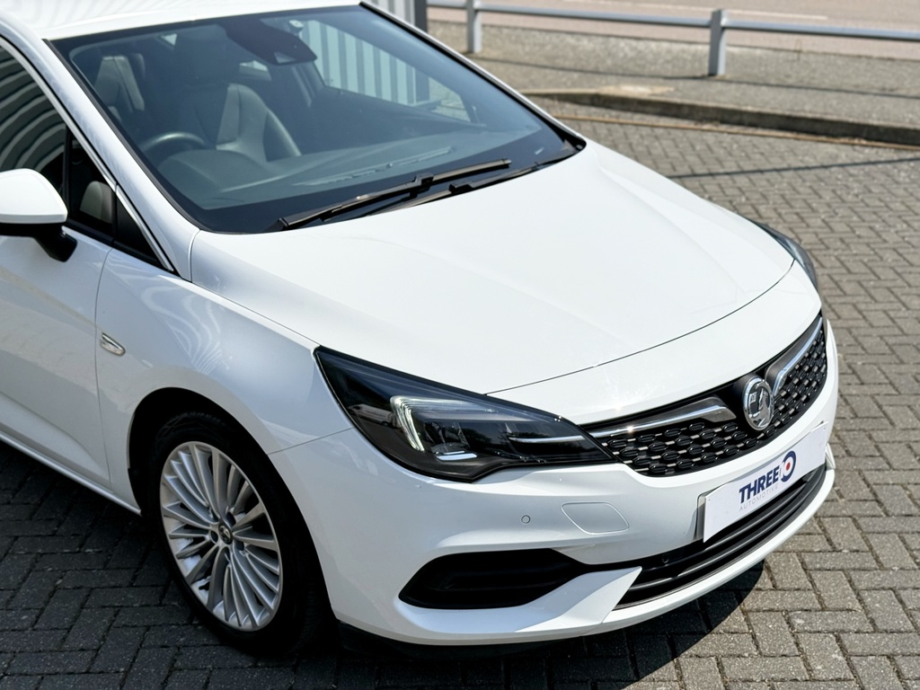 Vauxhall Astra Vauxhall Astra Elite Nav Premium T AX21AMY White #4