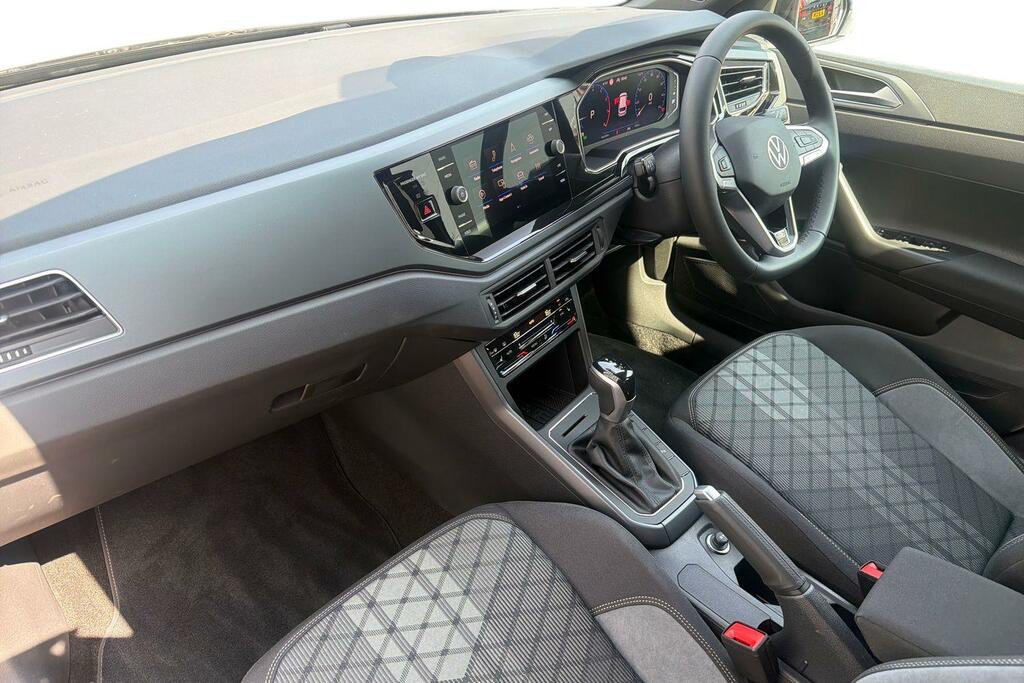 Volkswagen Polo Volkswagen Polo Hatchback 1.0 Tsi 115 Black Editio AJ26LNW Black #2