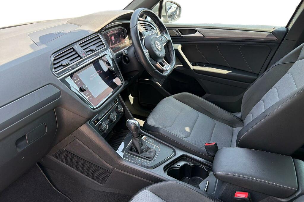 Volkswagen Tiguan Volkswagen Tiguan R-line Tech 2.0 Tdi 2Wd 150Ps 7- CX20PXP Silver #2