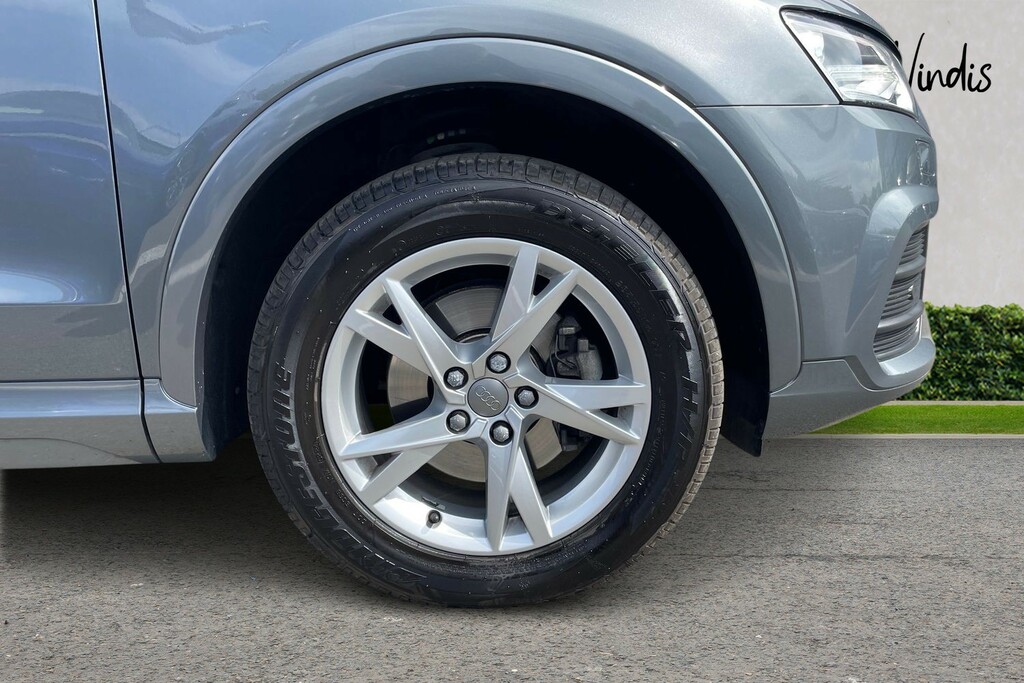 Audi Q3 Audi Q3 Estate 2.0T Fsi Quattro Se S Tronic Grey #5