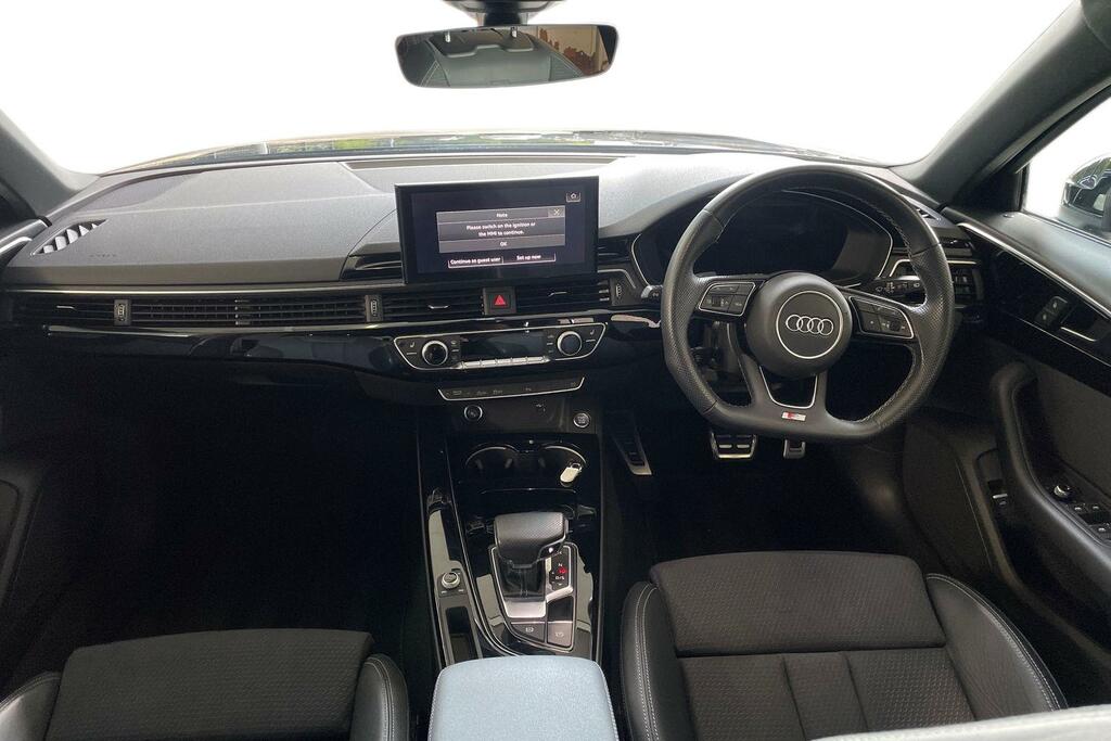 Audi A4 Avant Technik Black #15