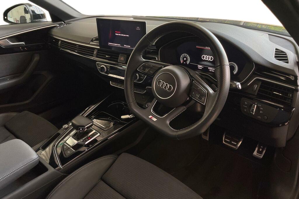 Audi A4 Avant Audi A4 Avant Black Edition 35 Tfsi 150 Ps S Troni Black #6