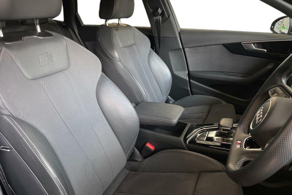 Audi A4 Avant Technik Black #14
