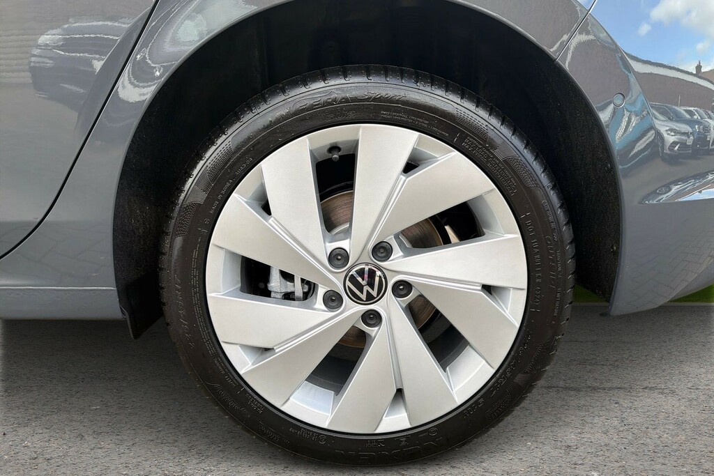 Volkswagen Golf Volkswagen Golf Hatchback 1.5 Tsi 204 Match Ehybri KP26LKJ Grey #5