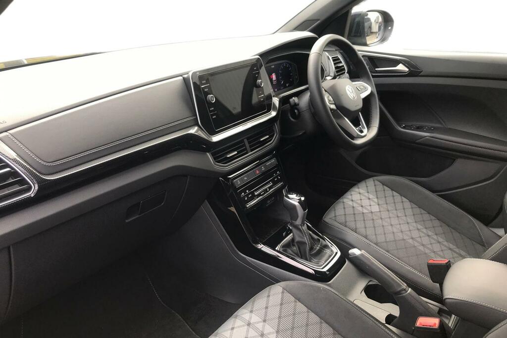 Volkswagen T-Cross Volkswagen T-cross R-line 1.5 Tsi 150Ps 7-Speed Ds AK26FYF Black #2