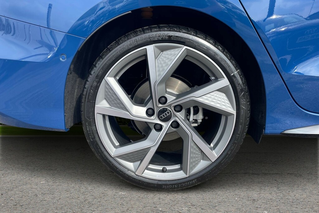 Audi A3 Audi A3 Saloon 1.5 Tfsi 150 Black Edition S Tr KU26YFO Blue #5