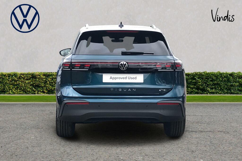 Volkswagen Tiguan Volkswagen Tiguan Estate 1.5 Etsi 150 Match Ds AF26YLS Blue #4