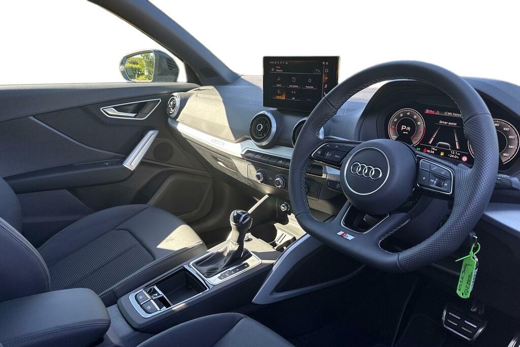 Audi Q2 Audi Q2 Estate 35 Tfsi Black Edition S Tronic KS26JXG Blue #6