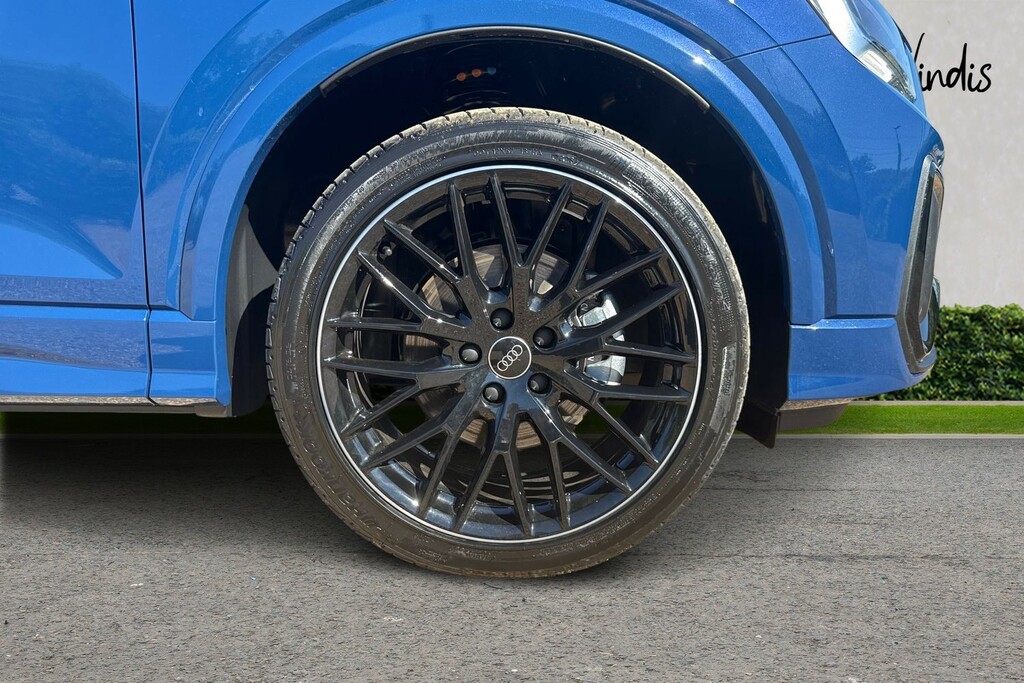 Audi Q2 Audi Q2 Estate 35 Tfsi Black Edition S Tronic KS26JXG Blue #5