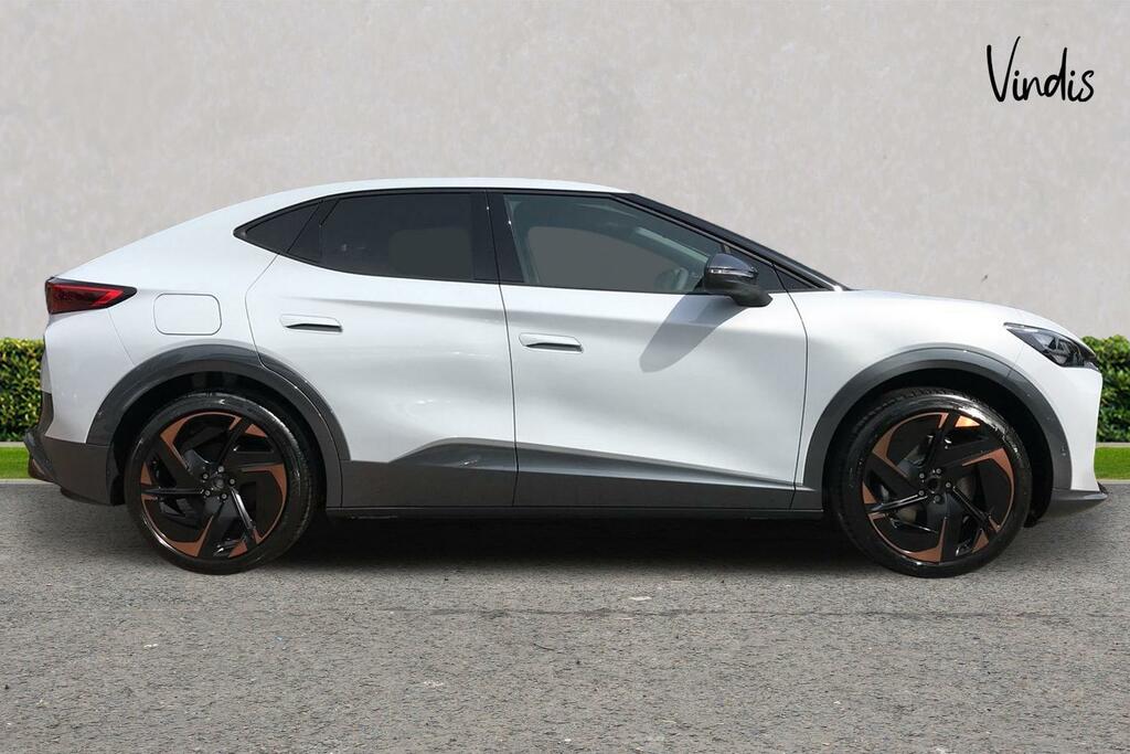 Cupra Tavascan V2 White #4
