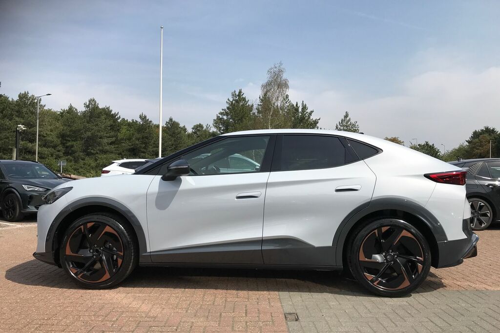 Cupra Tavascan V2 White #31