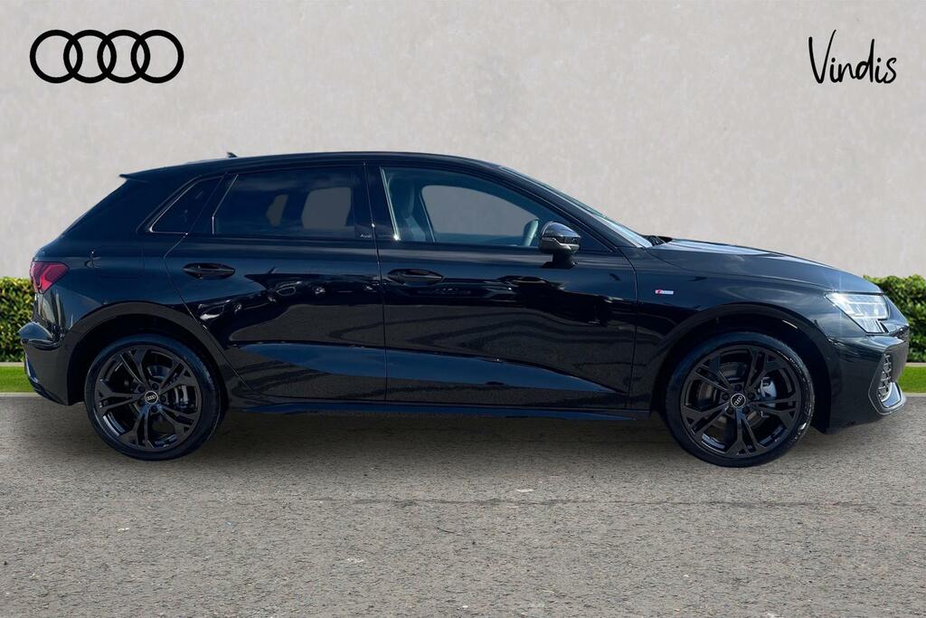 Audi A3 Audi A3 Sportback 1.5 Tfsi E 204 Black Edition Black #4