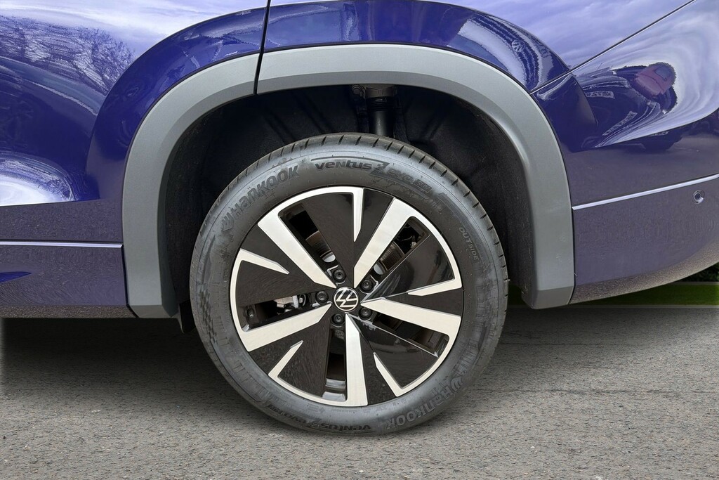 Volkswagen Tayron Volkswagen Tayron Estate 1.5 Tsi Ehybrid Match Purple #5