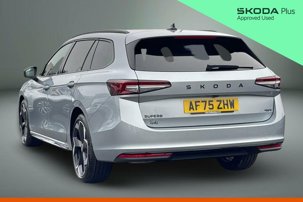 Skoda Superb Skoda Superb 2.0 Tdi 193 Sportline 4X4 Dsg Silver #3