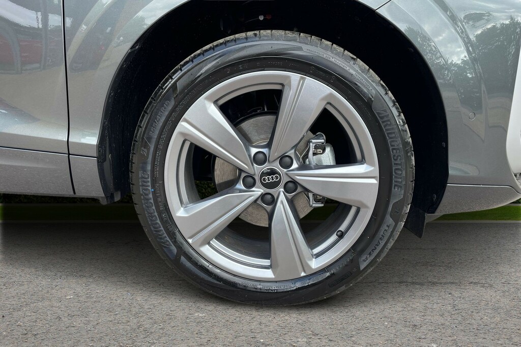 Audi Q3 Audi Q3 Estate 1.5 Tfsi S Line S Tronic AK26UZH Grey #5