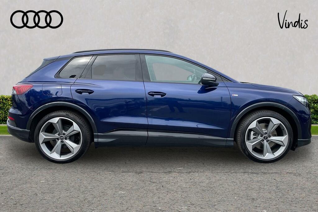 Audi Q4 E Tron Audi Q4 E-tron Estate 210Kw 45 Quattro 82Kwh Black Blue #4