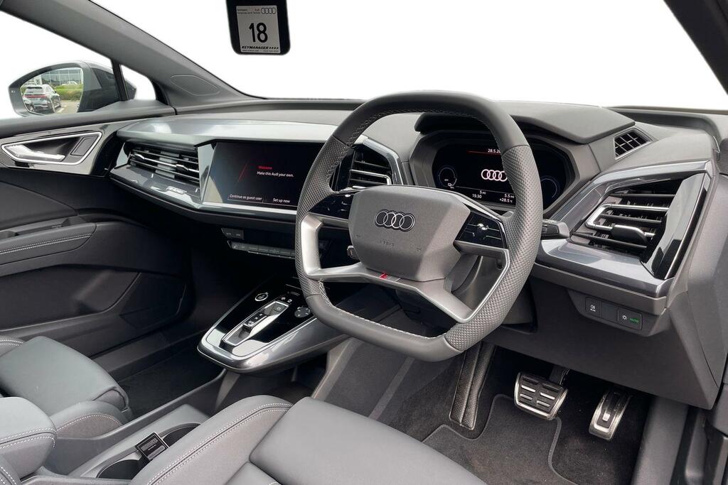 Audi Q4 E Tron Audi Q4 E-tron Estate 210Kw 45 Quattro 82Kwh Black Blue #6