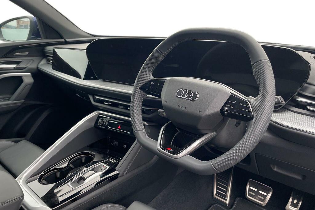 Audi Q5 Edition 1 Black #6