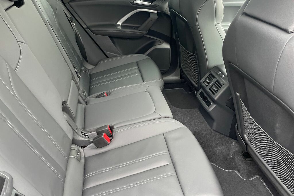 Audi Q5 Edition 1 Black #13