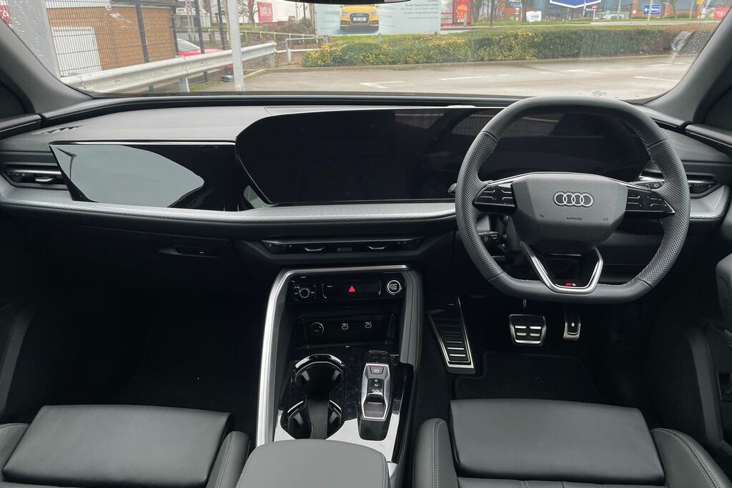 Audi Q5 Edition 1 Black #15