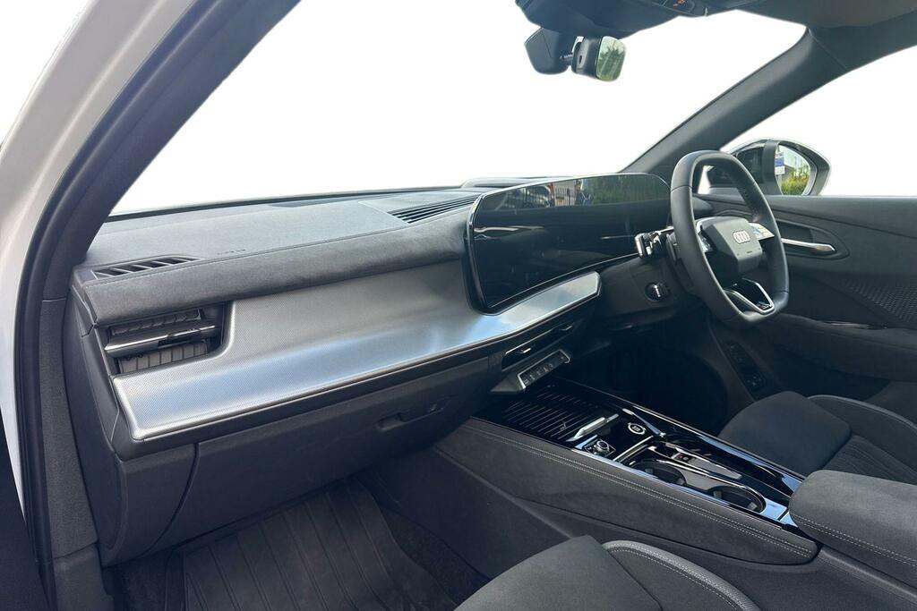 Audi Q3 Audi Q3 Estate Special Editions 1.5 E-hybrid Launc KR75OMD White #2
