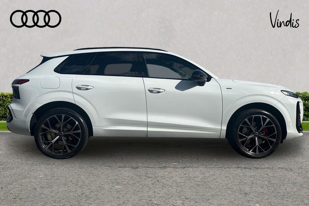 Audi Q3 Audi Q3 Estate Special Editions 1.5 E-hybrid Launc KR75OMD White #4