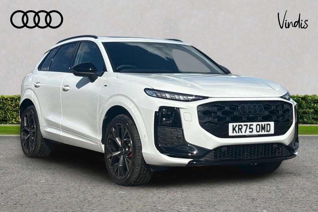 Audi Q3 Audi Q3 Estate Special Editions 1.5 E-hybrid Launc White