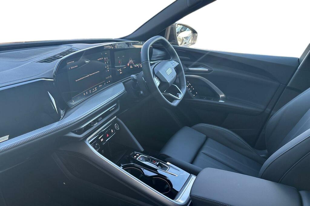 Audi Q5 Audi Q5 Sportback 2.0 Tfsi Quattro S Line S Tr Black #2
