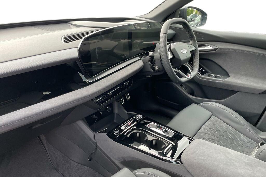 Audi Q6 E-Tron Audi Q6 E-tron Estate 225Kw Performance 100Kwh Bla Blue #2