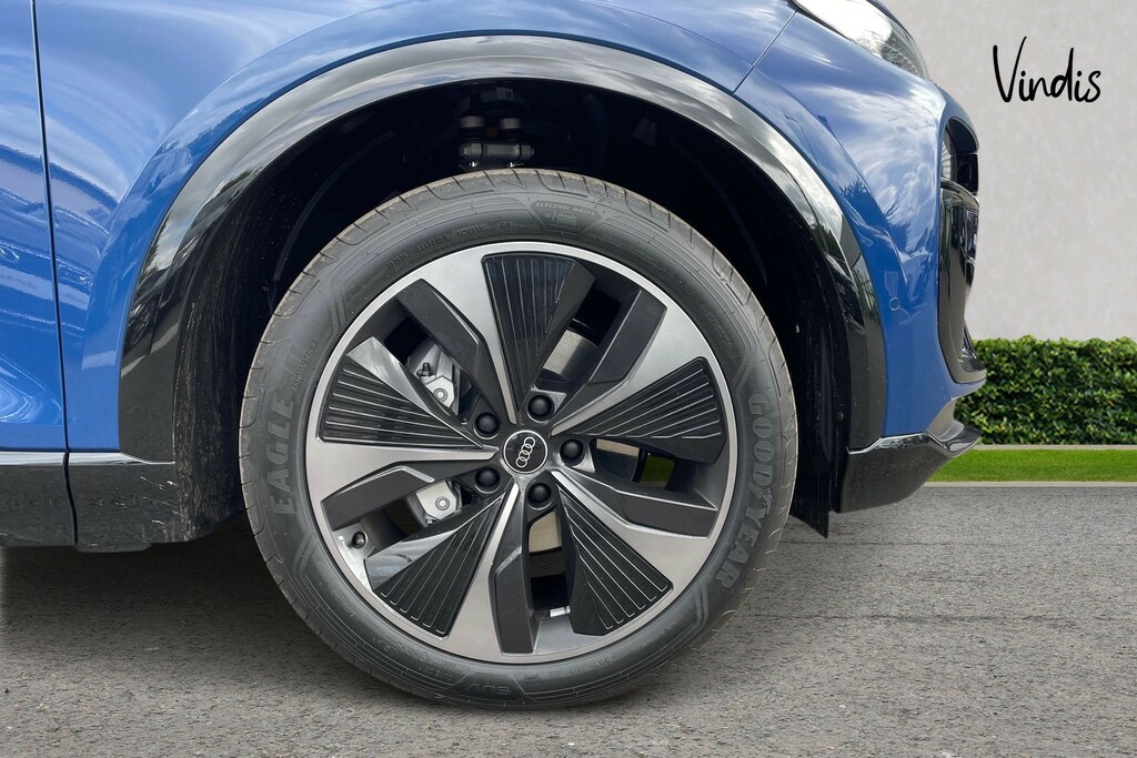Audi Q6 E-Tron Audi Q6 E-tron Estate 225Kw Performance 100Kwh Bla Blue #5