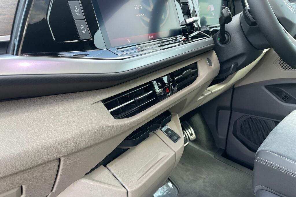 Volkswagen Multivan 2.0 Tdi Style Lwb Dsg Silver #11