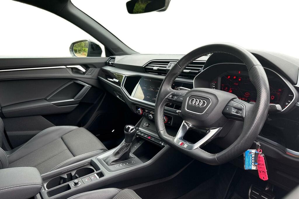 Audi Q3 Audi Q3 Sportback Black Edition 35 Tfsi 150 Ps S T VK23ULC Silver #6