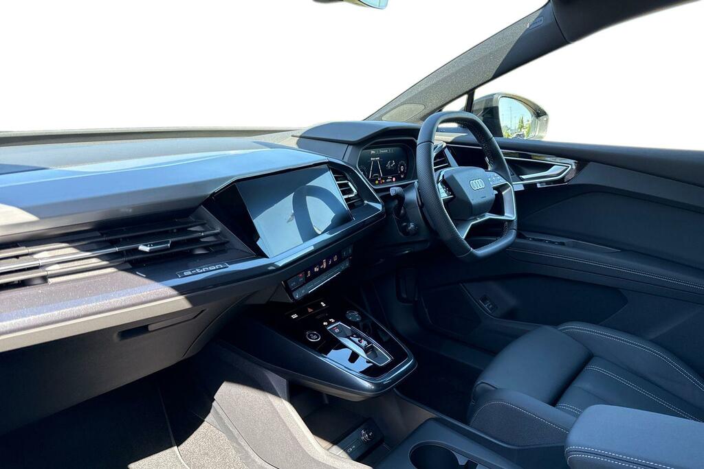 Audi Q4 E Tron Audi Q4 E-tron Estate 210Kw 45 82Kwh Black Edition Blue #2